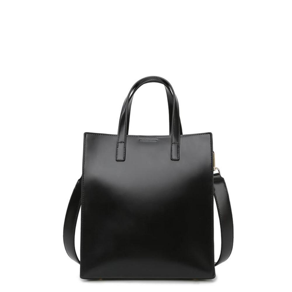 Elegante vestido minimalista de tela suave, cómodo para cualquier ocasión