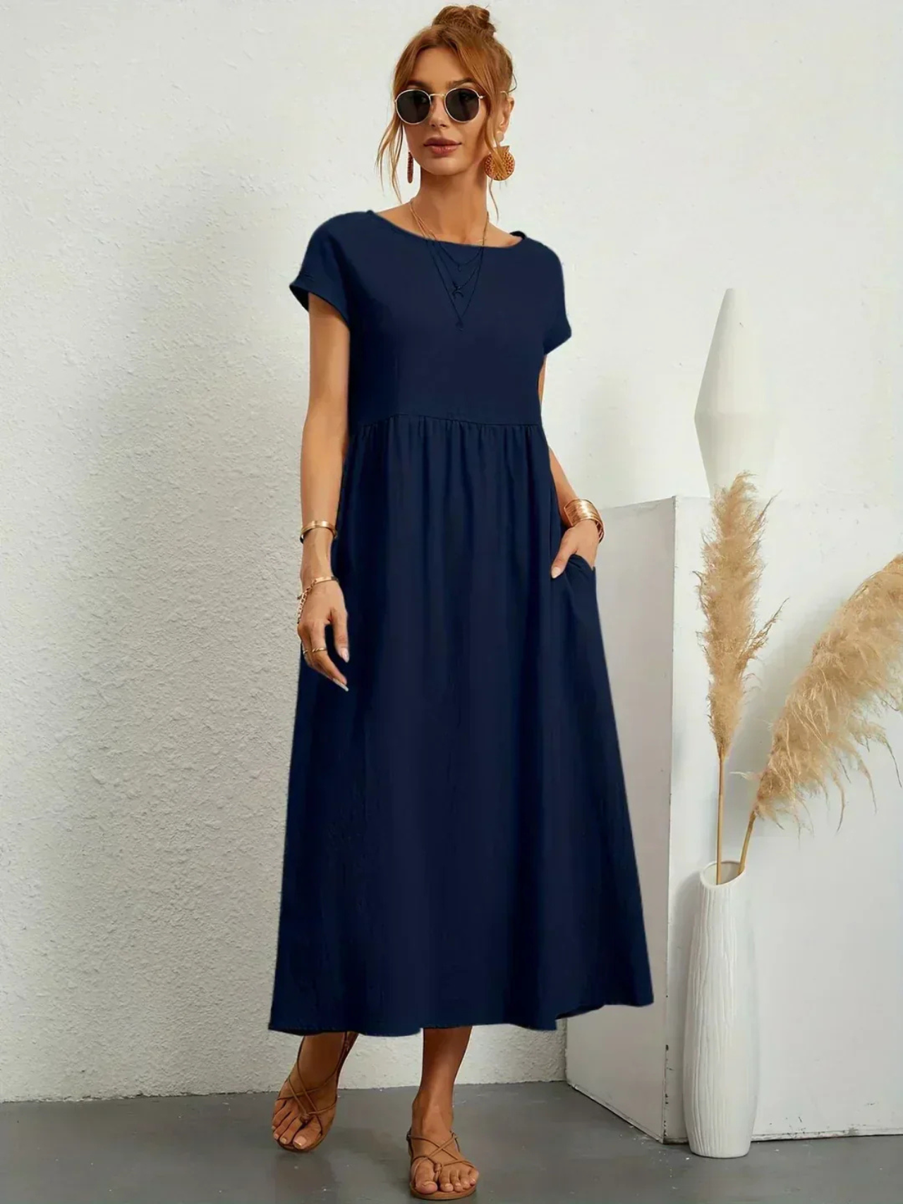 Marianne™ | Elegante vestido de cuello redondo