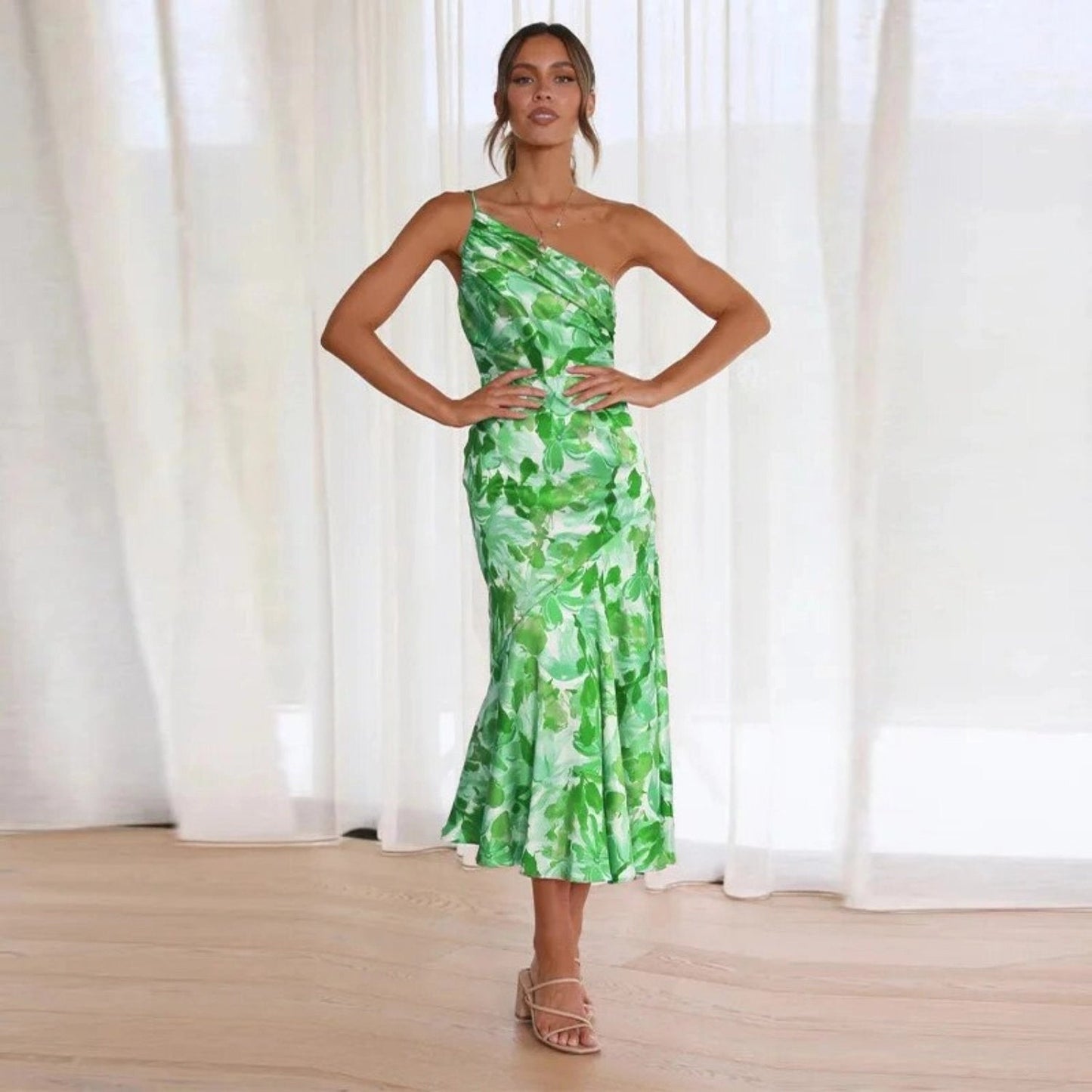Sienna - Vestido Maxi Asimétrico con Estampado Floral para Damas