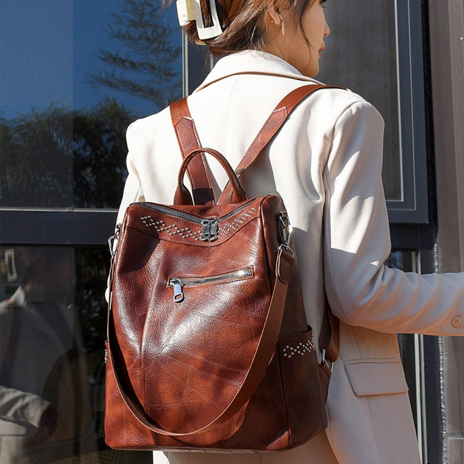 Mochila retro-chic de cuero, cómoda y atemporal para cualquier ocasión