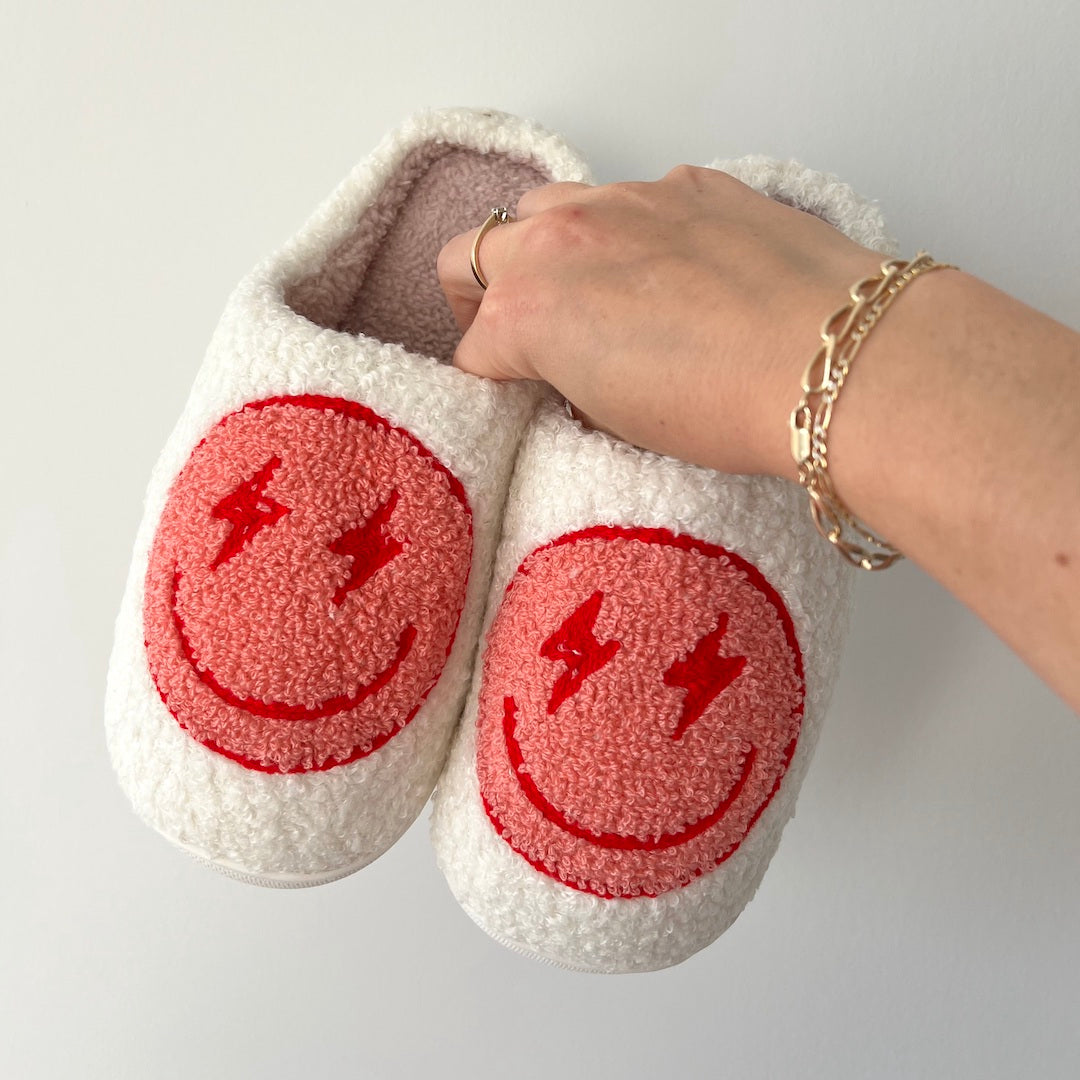 Pantuflas Jade Luxe Emoji - ¡La Combinación Perfecta de Comodidad y Estilo para Tu Ropa de Estar Diaria!