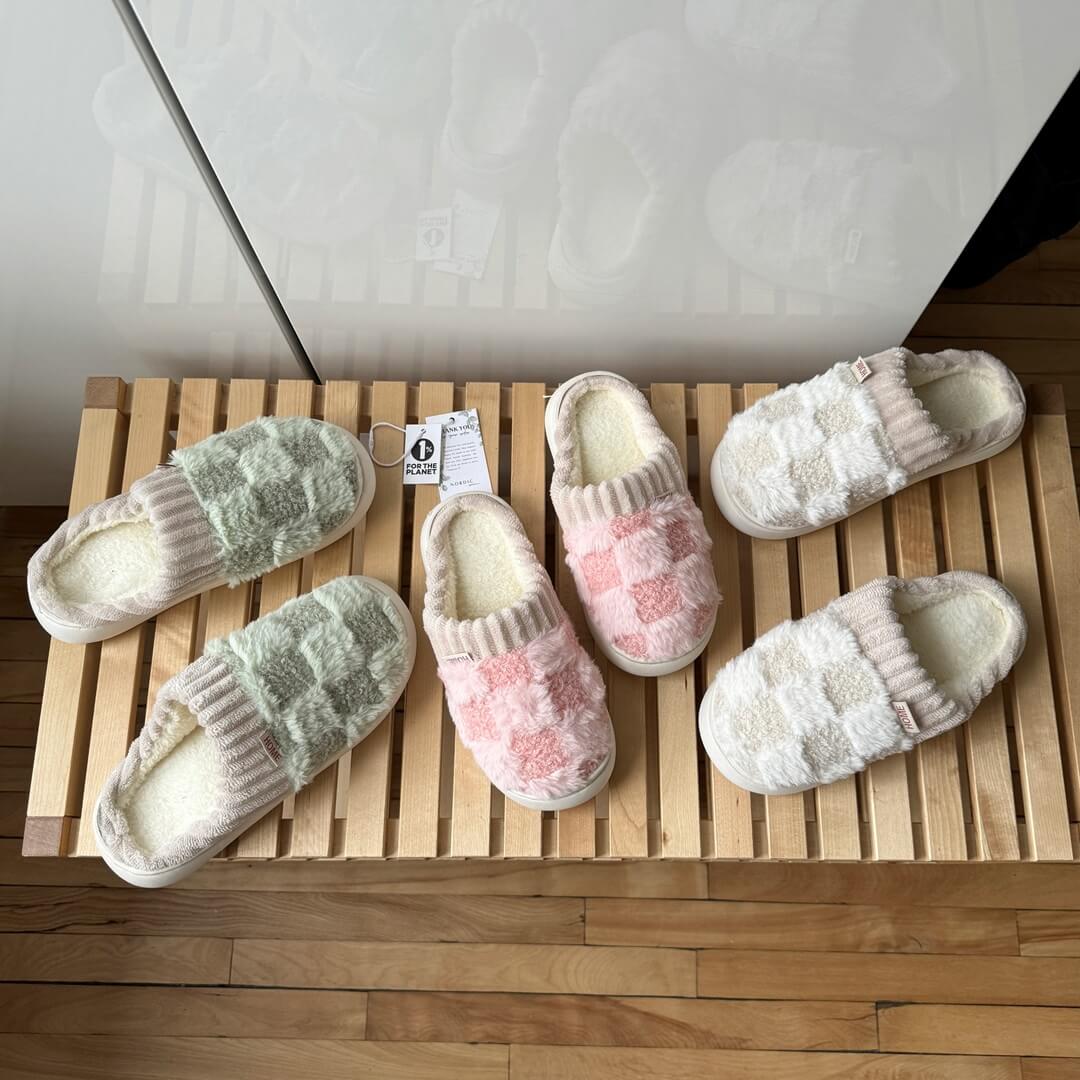 Pantuflas Nina Luxe Fluffy - Cómodas Slip-ons Antideslizantes para el Día a Día