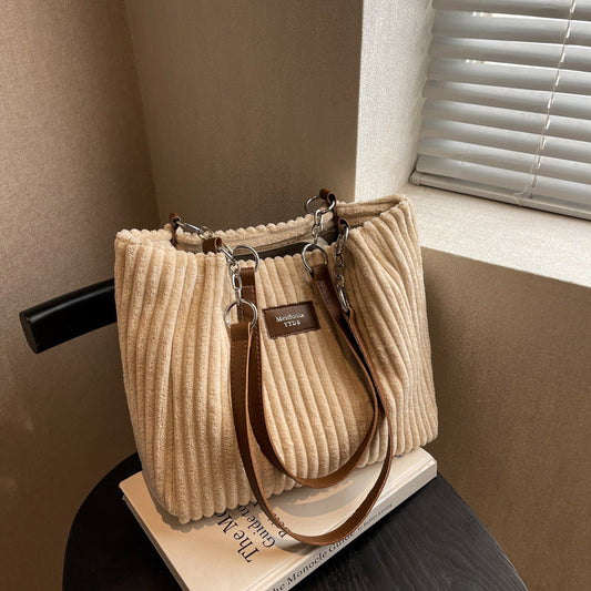 Isabelle | Bolso de Viaje de Lujo con Correa de Cadena