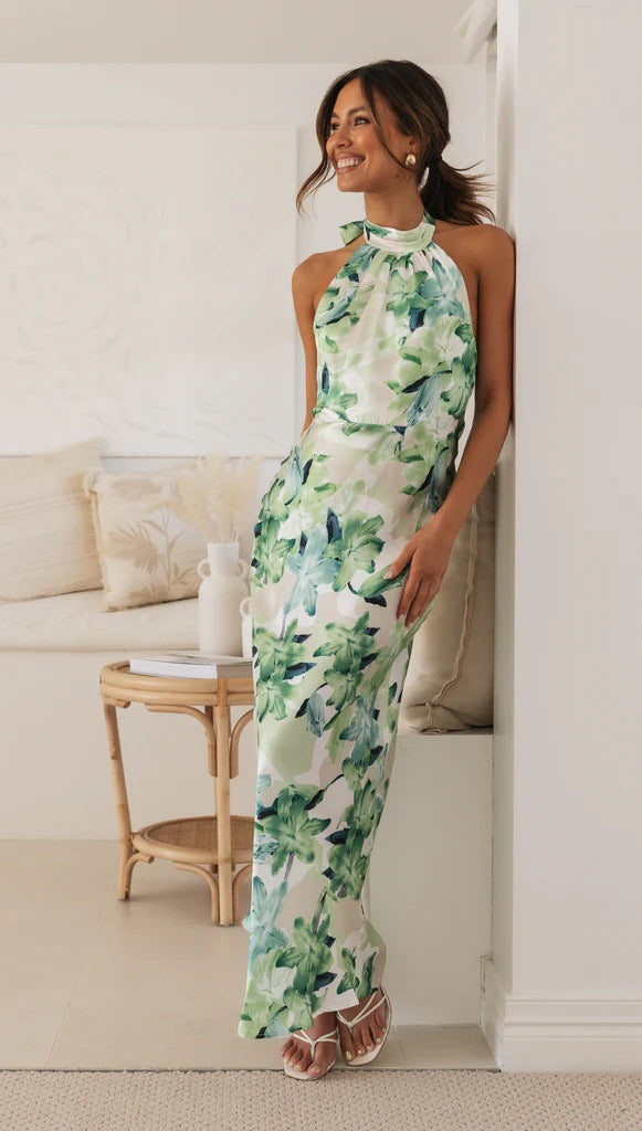 Emmie | Vestido maxi con flores y cuello halter