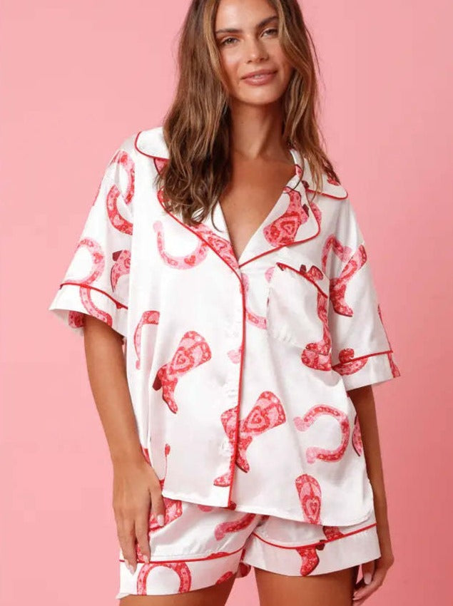 Conjunto de pijama de satén blanco de dos piezas con botones para mujeres