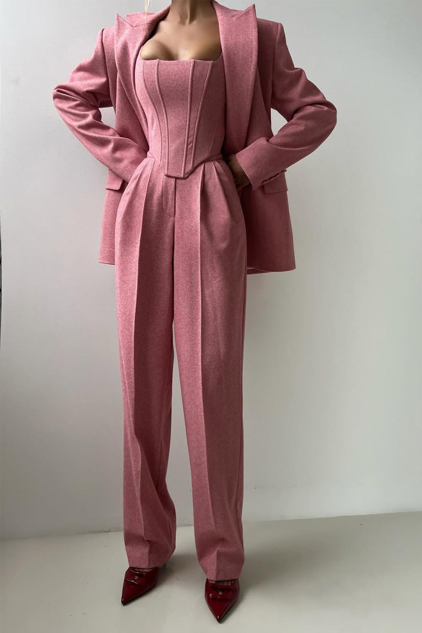 AVELENO – Conjunto de Blazer de Tres Piezas