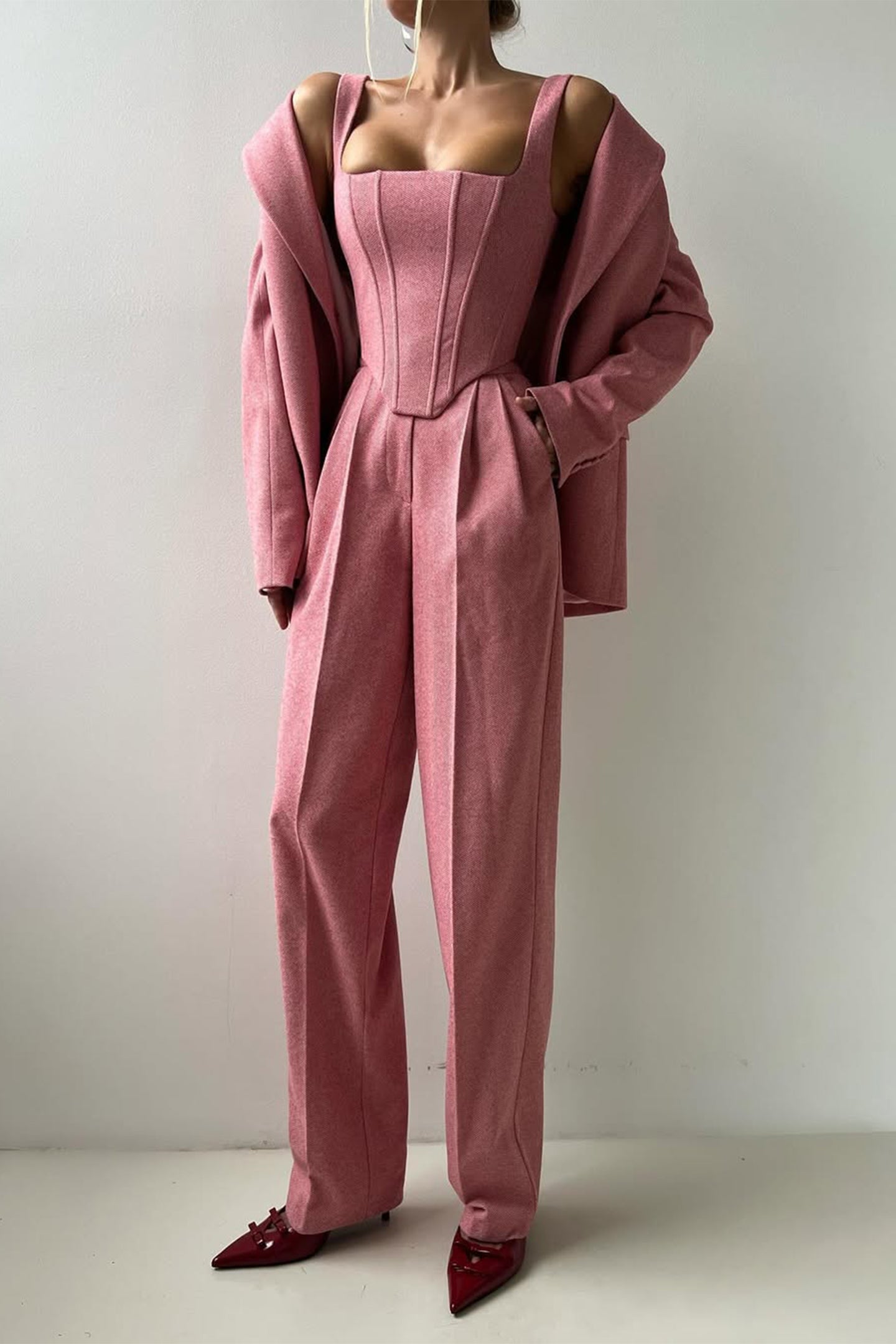AVELENO – Conjunto de Blazer de Tres Piezas