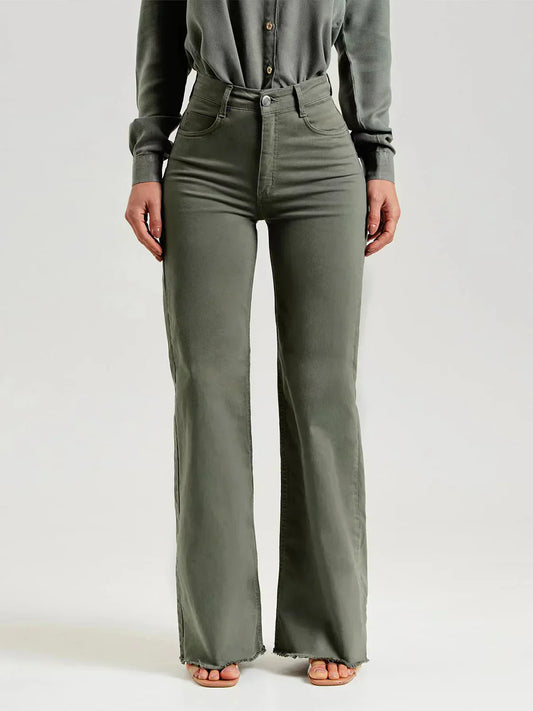 Pantalones de campana deshilachados y elegantes para un look moderno