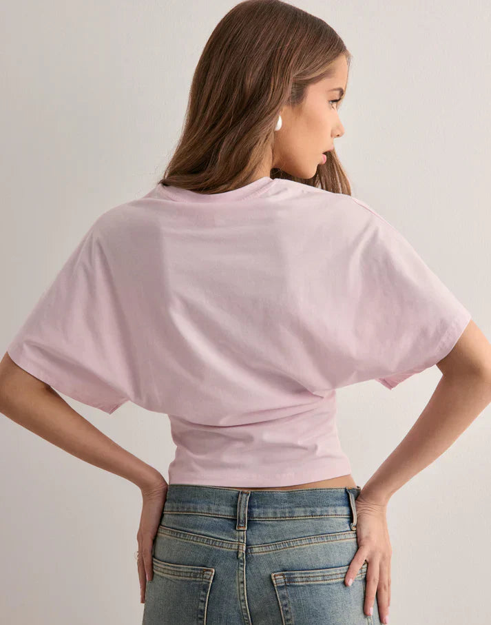 Luna | Camiseta Icono de Manga Ancha y a la Moda