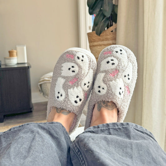 Pantuflas de Lujo Fleur - Comodidad Sin Esfuerzo con Divertidos Motivos de Fantasma y Suela Antideslizante Segura