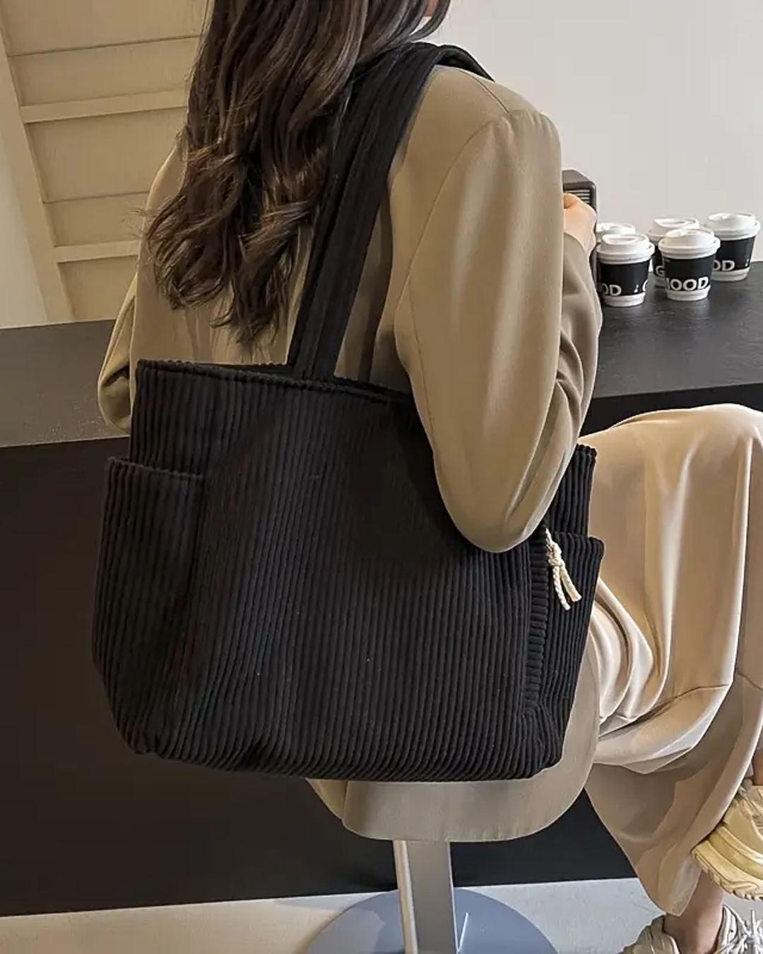 Tilda | Bolso de Mano Acanalado con Detalle de Cordón