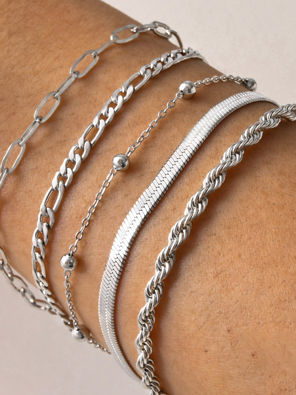 Conjunto de 5 Pulseras de Cadena Geométrica de Oro