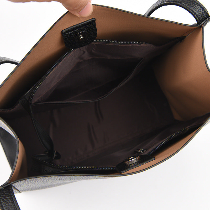 Bolso de mano con diseño atemporal y ajuste cómodo