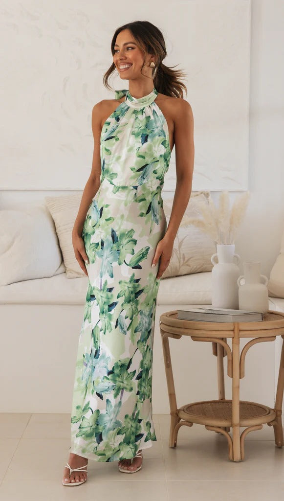 Emmie | Vestido maxi con flores y cuello halter