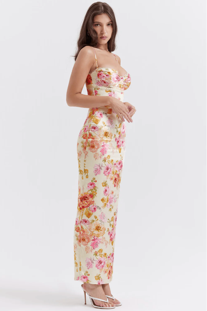 Amelia | Vestido de Flores Encantador