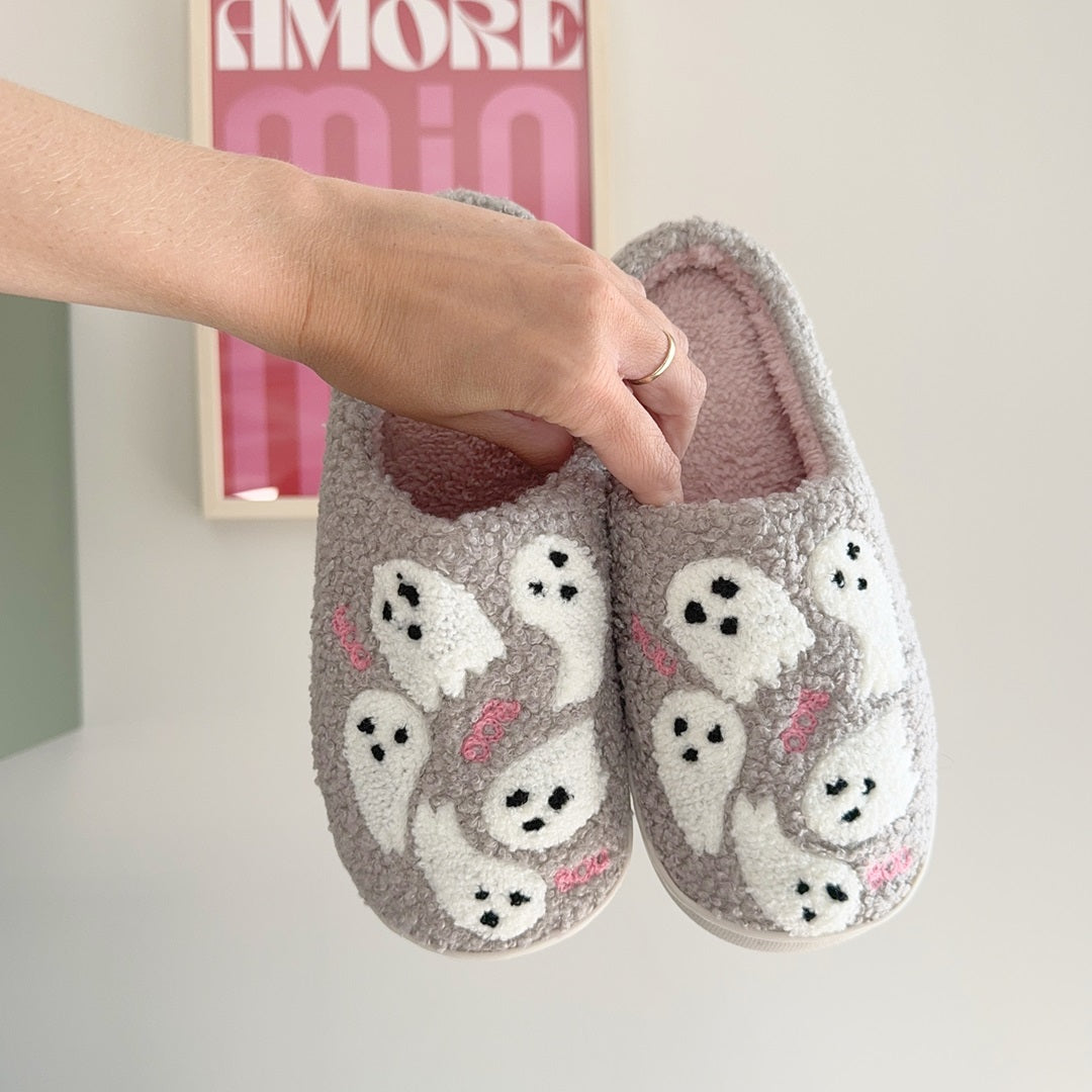 Pantuflas de Lujo Fleur - Comodidad Sin Esfuerzo con Divertidos Motivos de Fantasma y Suela Antideslizante Segura