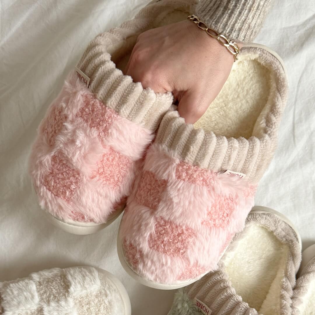 Pantuflas Nina Luxe Fluffy - Cómodas Slip-ons Antideslizantes para el Día a Día